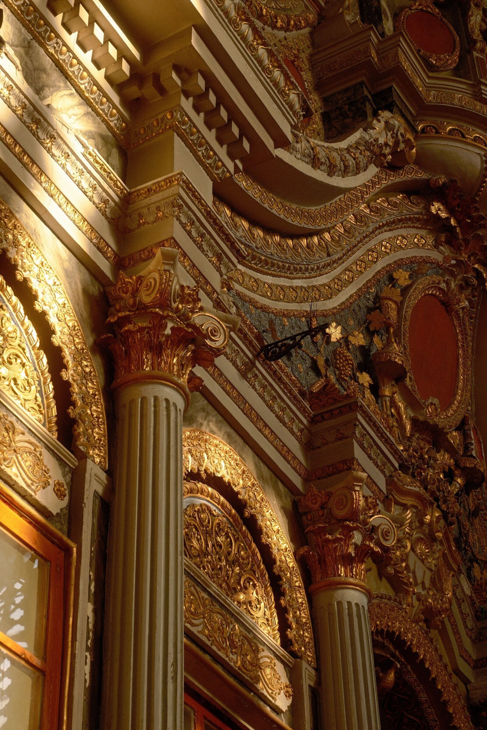 Plafond doré